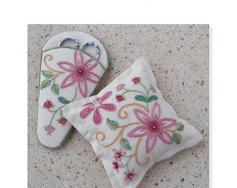 PDF Download - DAHLIA pin cushion & scissor case pattern