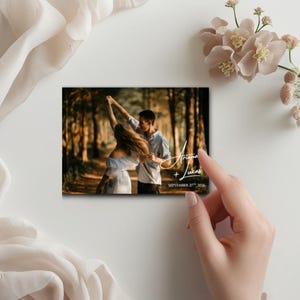 Cartão postal com foto para salvar a data, anúncio de casamento com foto à prova d'água personalizado, cartão de noivado com foto, cartão de reserva de data elegante e exclusivo, cartão com foto