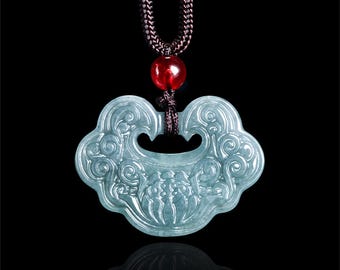 D.P. | Natürliche Typ A unbehandelte blaue Wasser guatemaltekischen Jadeit Ruyi Form Anhänger mit Lotus geschnitzt, Amulett Anhänger, DIY Schmuck Zubehör