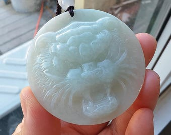DDP 51mm Natural Certificated Type A Untreated Light Green Burmese Jadeite Round Pendant With Lion Carved