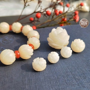 2pcs White Mala Bodhi Seed Beads,Lotus beads,Rose Beads,Ivory Beads,Hand Carved Floral Beads,White Jade,Prayer Beads,Jewelry Supplies