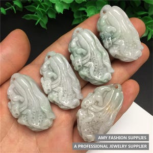 Natural Untreated Type A Light Green Burmese Jadeite Chinese Cabbage Engraved Pendant,Treasure Prayer Pendant,Burma Jadeite,Jewelry Supplies