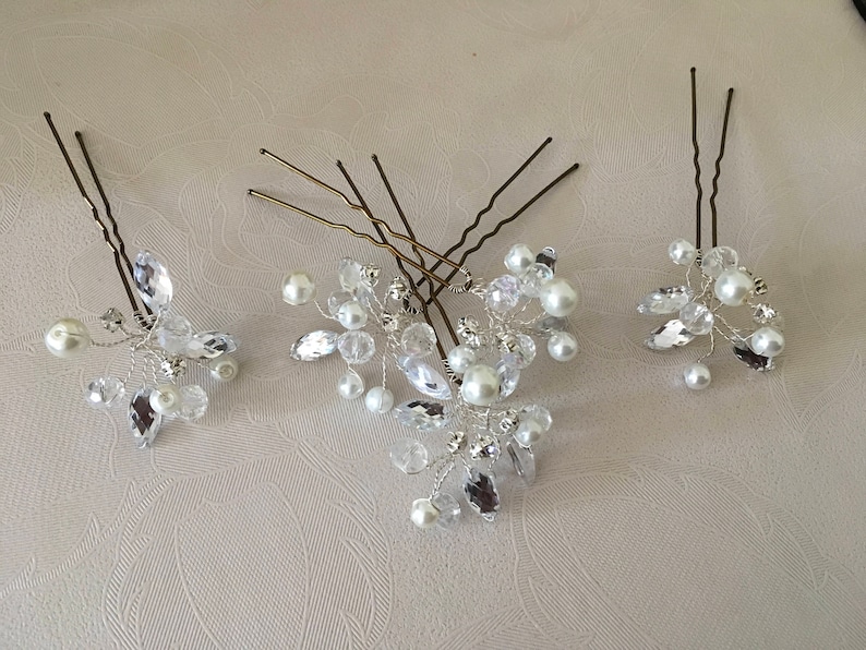 Bridal wedding rhinestone pearl and crystal hair pins