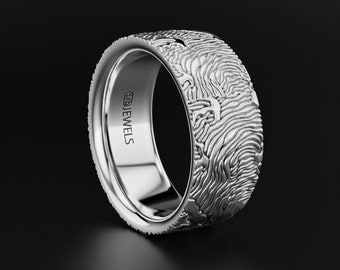 Handcrafted Gold Waves Wedding Ring: Textured Anniversary Band