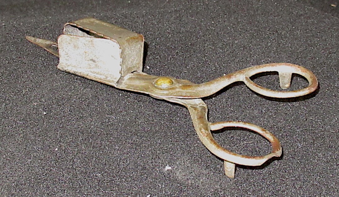 1800s Candle Wick Trimmer / Americana , Original Condition