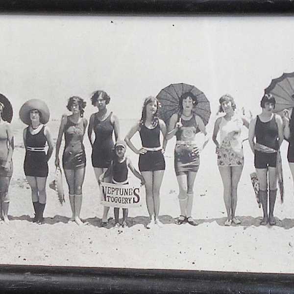 Nackte frauen kalender - Etsy.de