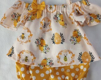 Baby girls honey bee 2 piece set.Bee day