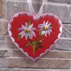 Edelweiss Flowers Embroidered Heart Ornament Gift Tag Keepsake Decor Patch German Sound of Music Alps Swiss Germany Austria Mom Dad Oma Card