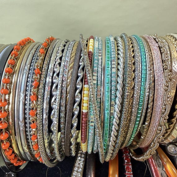 Bulk Lot 130 Bangle Bracelets Stackable Bracelet … - image 4