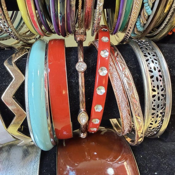 Bulk Lot 130 Bangle Bracelets Stackable Bracelet … - image 7