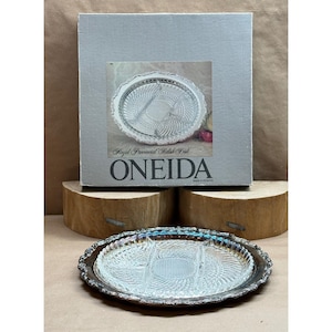 Plato para aperitivos Oneida Royal Provincial, bandeja plateada con revestimiento de vidrio 76 2700