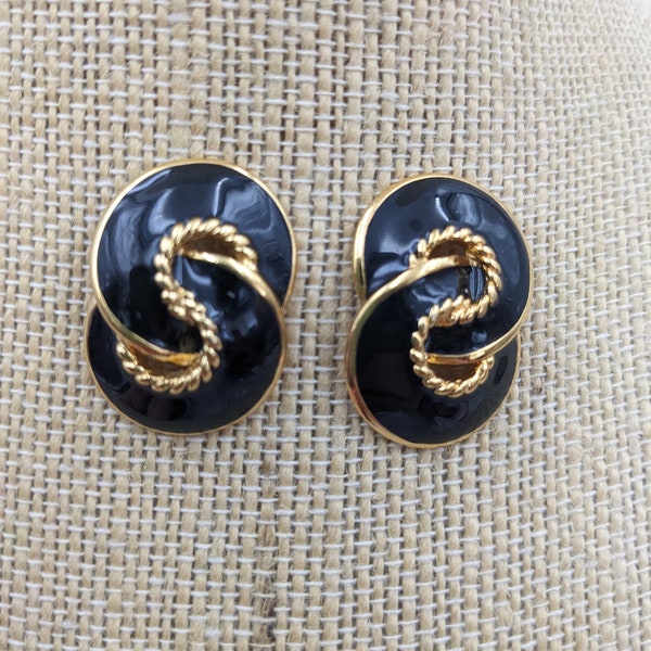 Vintage Napier Black Enamel Swirl post Earrings, Vintage Napier, Vintage Earrings, Black and Gold Tone Napier Swirl Earrings,Vintage Jewelry