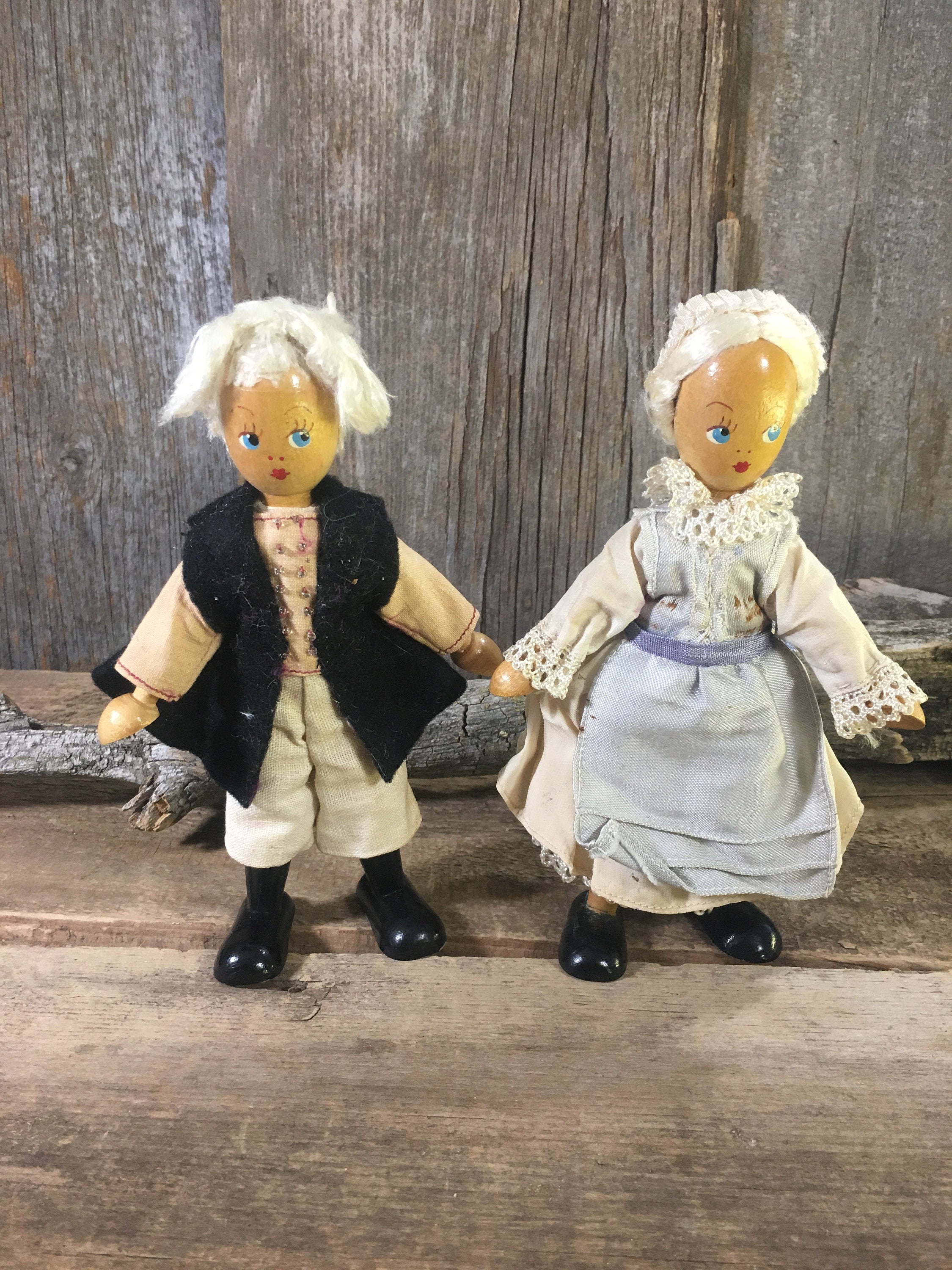 vintage peg dolls