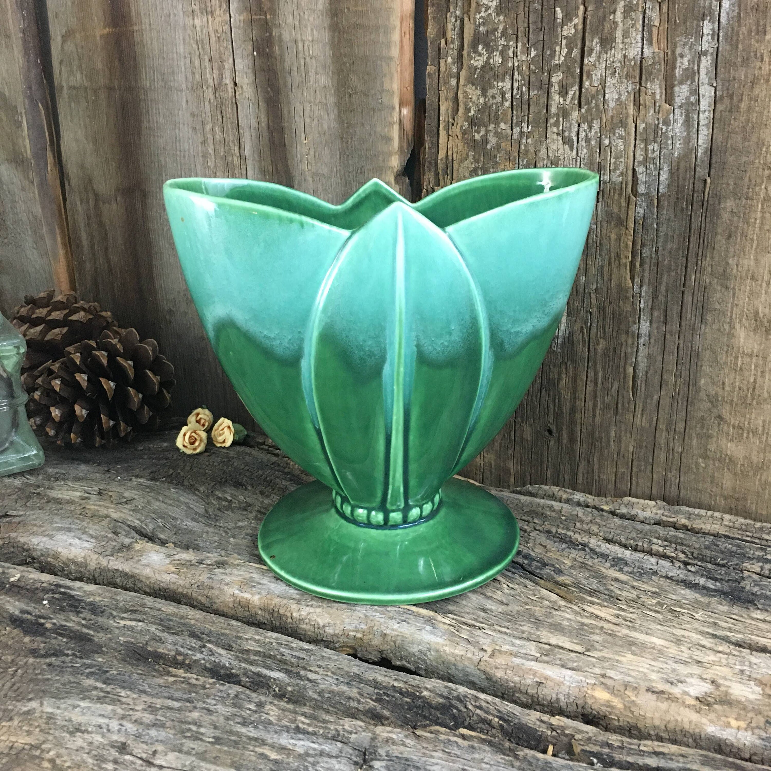 Beautiful Royal Haeger R1523 Pottery Vase Art Deco Vase Vintage