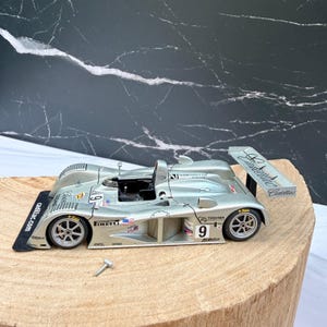 BBR Project 43 Cadillac LMP 2000 12h Sebring Resin Model Car (1:43 Scale)