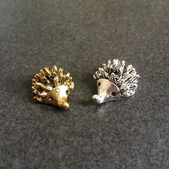 3 x Antique Silver 3D Hedgehog Charms Pendants 23mm x 12mm
