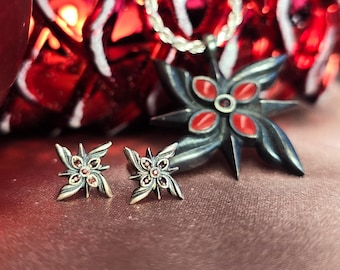 Arlecchino Fatui Silver Flower Emblem Necklace with Garnet and hand-Painted Enamel