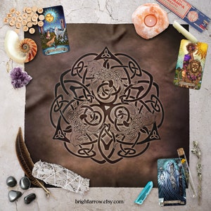 Altar Cloth | Tarot Cloth | Tarot Spread | Tarot Reading | Celtic Knot Horse Animal Spirit Guide Scarf