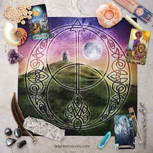 Altar Cloth | Tarot Cloth | Tarot Spread | Tarot Reading | Celtic Knot Sacred Space Glastonbury Avalon Stonehenge Scarf