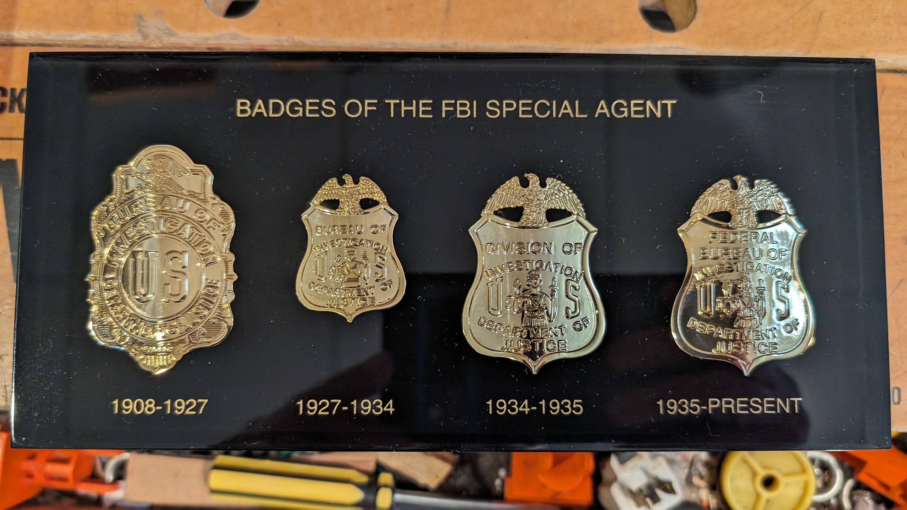 Commemorative Badges in Lucite - Badges of the FBI Special Agent W