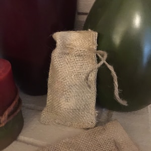 Burlap Bags with Drawstring , Bridal shower favor bag, wedding favor bags, birthday favors, burlap Favor bags, Rustic Shabby Chic Candy Bags