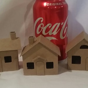 5 minicasas de pueblo con iglesia y tienda - Juego de 7 casas de cartón estilo Putz
