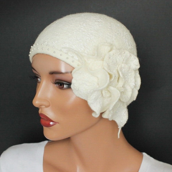 Ivory cap felt 1920s White hat Merino wool tencel tiny beads Retro hat Cap-style Great Gatsby