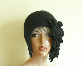 Black felted hat.    Felt cap.  Size L.(58 cm).  Chemo headgear.  Black women's accessories. Retro style