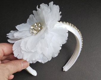 White Flower Headband With Rhinestones
