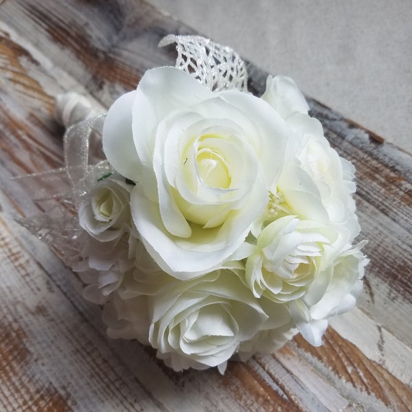 Wedding Toss Bouquet / Throw Away Bouquet