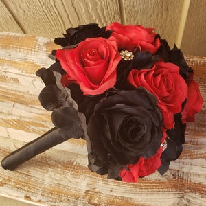 Gothic Wedding Bouquet / Black and Red Bouquet