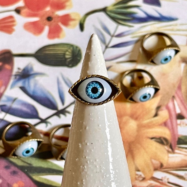 Evil Eye Ring - Eyeball Cabochon, Antique Bronze Ring Base, Size 4 1/2, Eyeballs, Brass, Blue, White, Greek, Talisman, Protection, Reiki