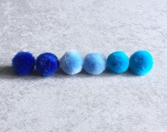 Bleu boucles d’oreilles pom-pom - argent plaqué boucles de messages, ballons gonflés de 15mm, feutre, Cobalt, glace, ciel, Aqua, Moody Blues, bleuet, rusé, Funky