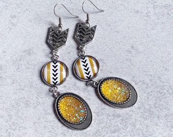 Chevron Stripe x Oval Druzy Earrings - Yellow Glitter Cabochons, Antique Silver Settings, Black/White/Gold Striped Glass, Silver Arrows