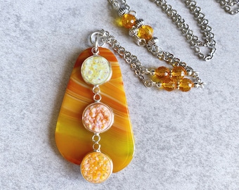 Orange Ombre Druzy x Agate Slice Beaded Necklace - Glitter Druzy, Buttercream/Coral/Orange, Beaded Jewelry, Layering Necklaces, Boho Chic