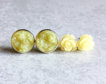 20% OFF: Pale Yellow Druzy x Rose Stud Earrings, Set of 2 - Sparkly Druzy Cabochons, 10mm Lemon Resin Flowers, 12mm Silver Bezels/Posts