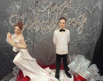 Wedding Run Away Bride Couple Cake Topper Centerpiece Decoration