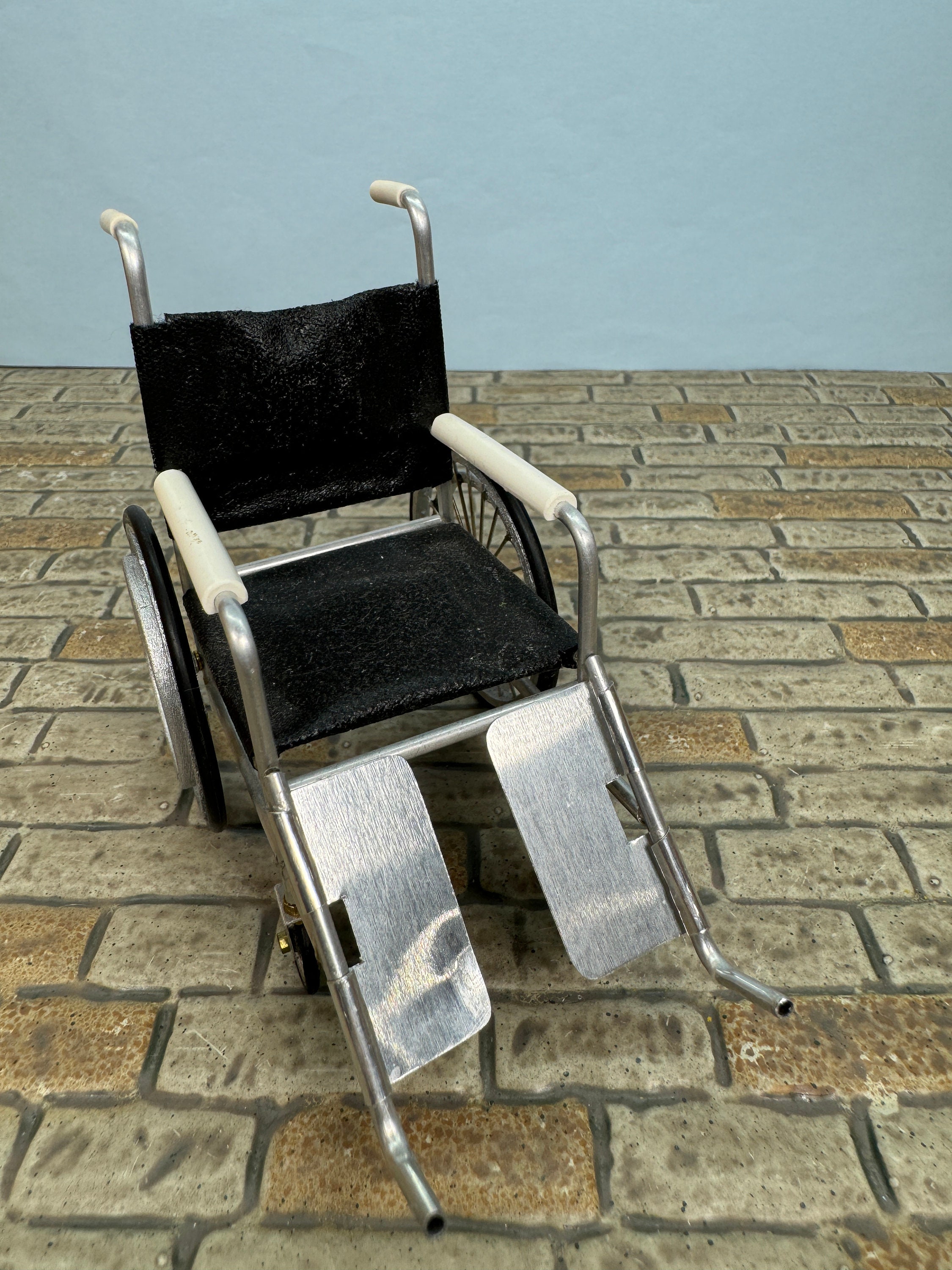 Carrello Da Servizio Vintage In Miniatura Per Casa Delle Bambole – Scala 1:12
