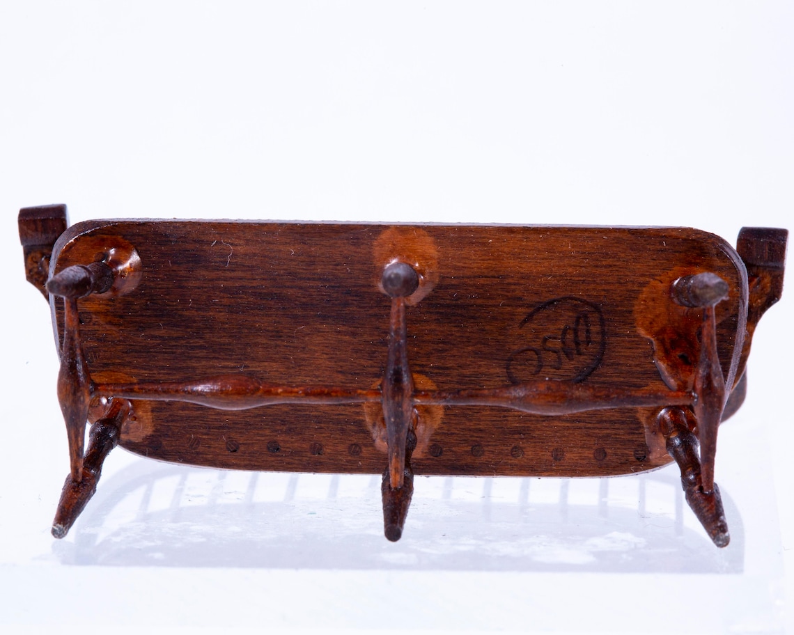 1 2 scale dollhouse miniatures