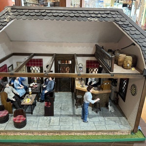 Dollhouse Miniature ~ Artisan Judy Biggs Handmade OOAK The Red Lion English Pub Fully Finished And Furnished With 7 Handmade Porcelain Dolls