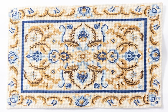Dollhouse Miniature ~ Needlepoint Rug 5 1/2