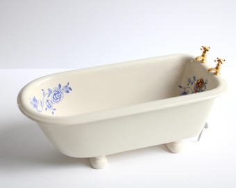 Dollhouse Miniature ~ Vintage Ann Shepley English Ceramic Bathtub