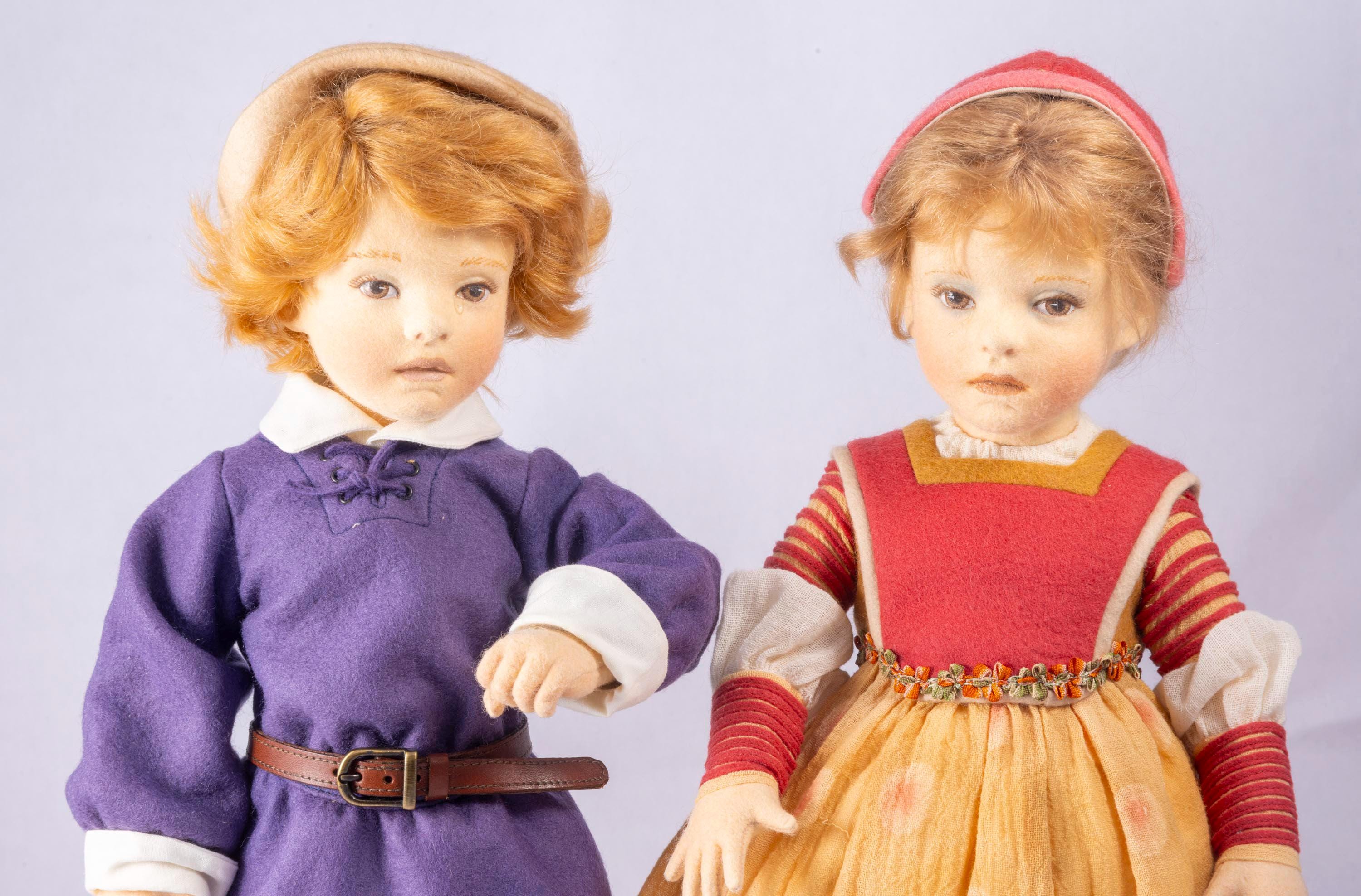 Doll Scale ~ R. John Wright Set of 2 Felt Dolls Babes in the Wood