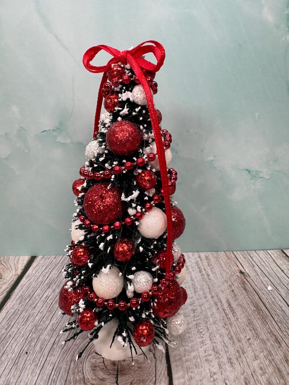 Dollhouse Miniature Artisan Hand Decorated Snow Frosted Medium