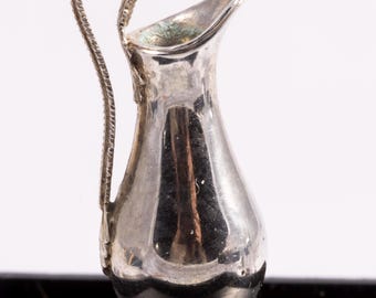 Dockhusminiatyr ~ Obadiah Fisher Sterling Silver hög kanna