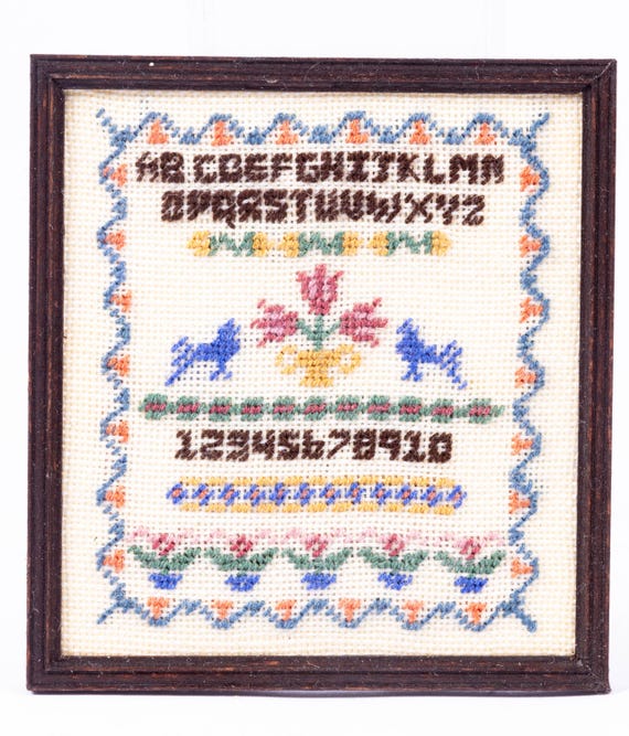 Dollhouse needlepoint deals