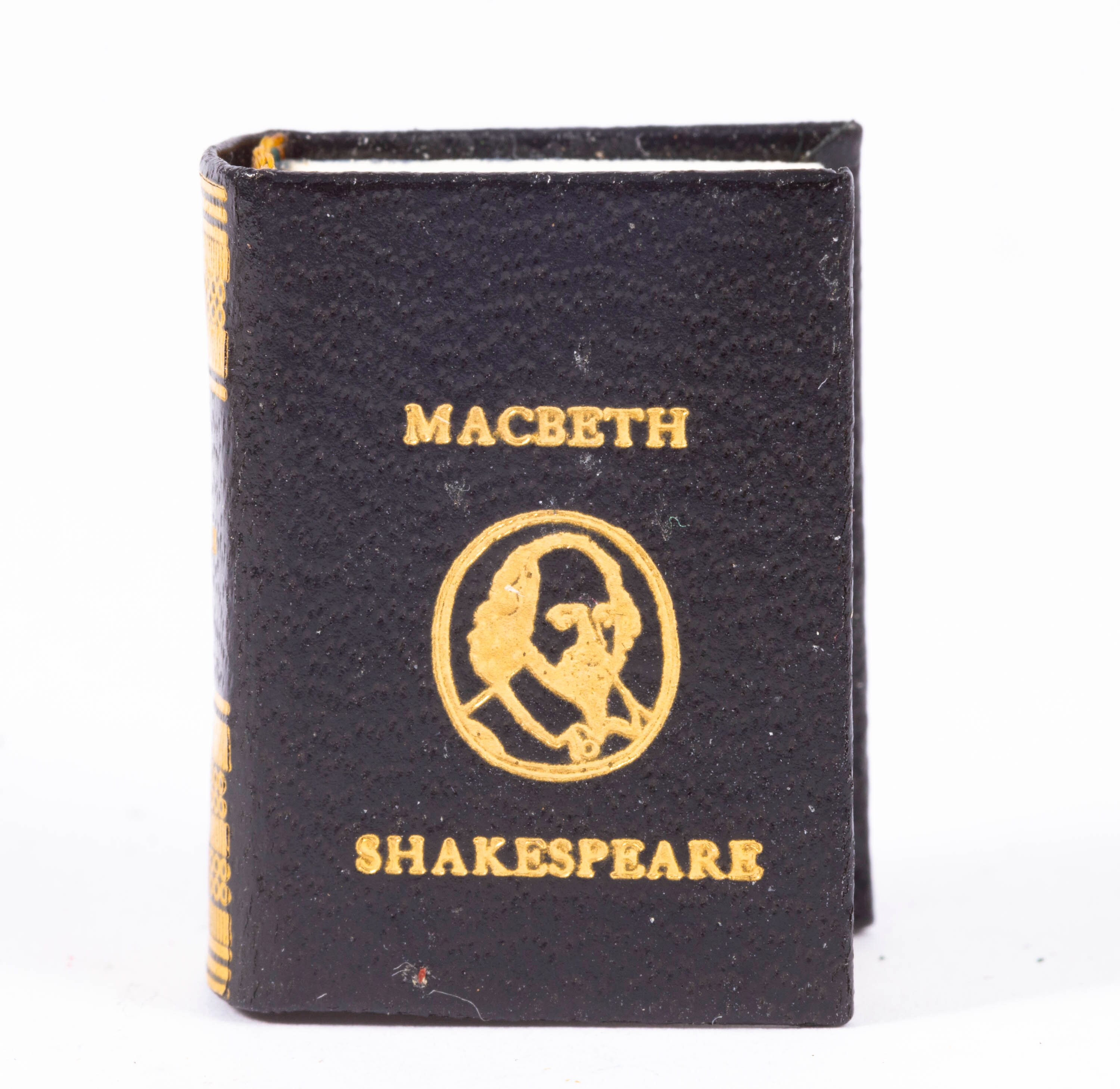 Dollhouse Miniature ~ Barbara Raheb Book - Macbeth - Shakespeare