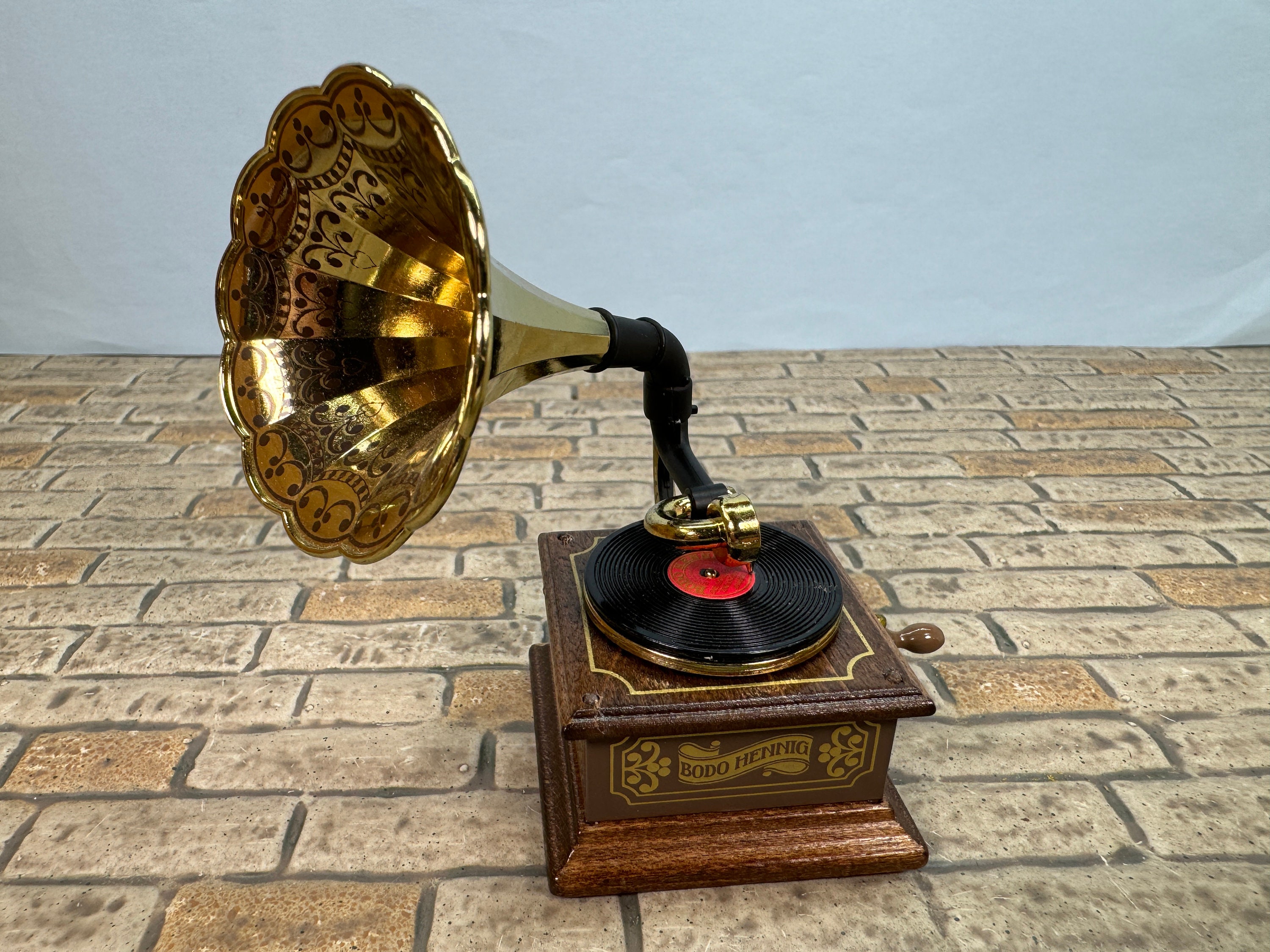 Dollhouse Miniature Bodo Hennig Record Player Germany Works