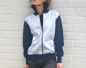 Vintage Y2K Early 2000s Columbia Sportswear Company Muted Grey