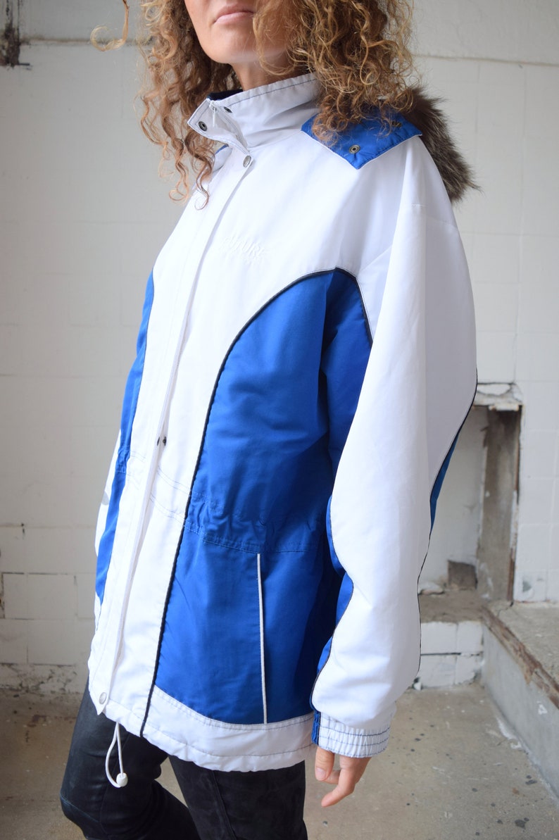 Parka jacket, white ski wear, vintage ski jacket, snowboard jacket, winter coat, ski suit, snow suit, winter fashion, size M/L image 8